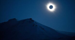 Pictures Of The Total Eclipse 2025